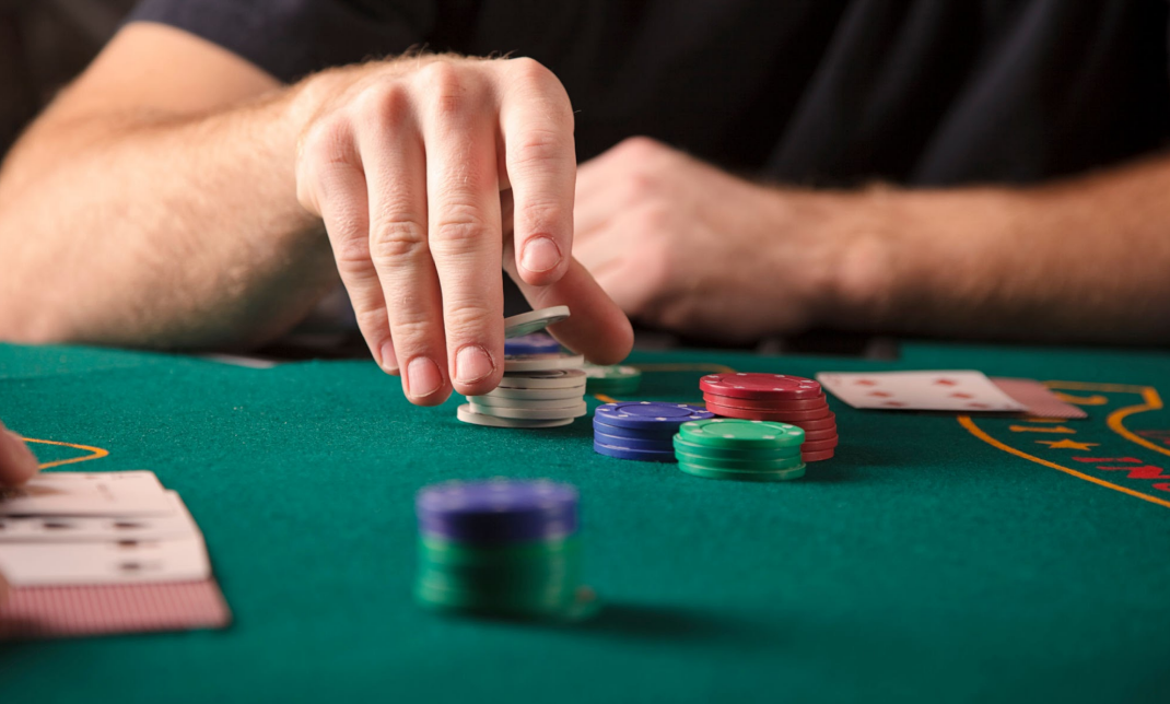 从菜鸟到高手的蜕变：盘点德州扑克新手最容易犯的5大“致命”错误